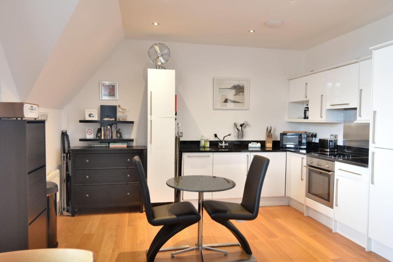 5 Coram Tower Apartment