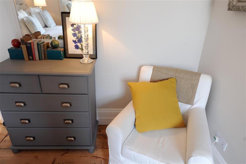 2 Woodville Apartment Lyme Regis