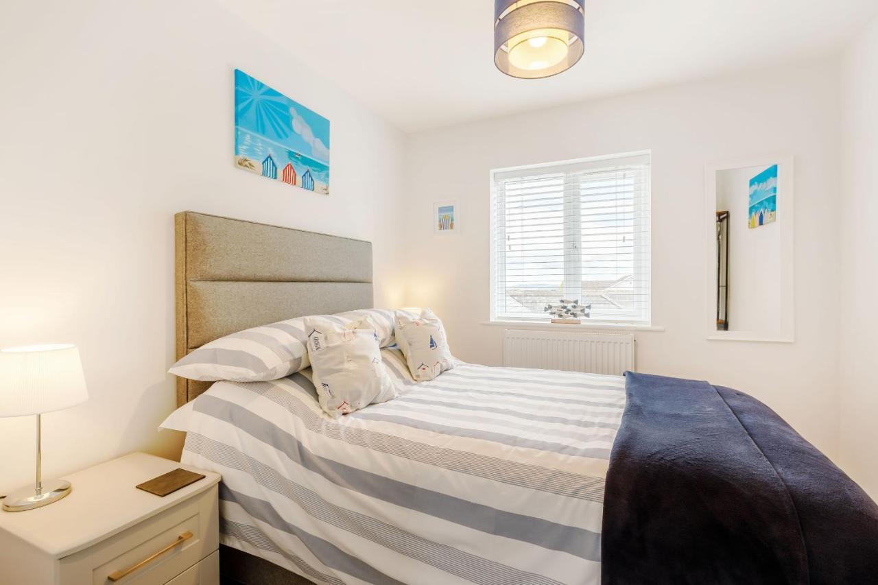 6 Chatterton Mews Lyme Regis
