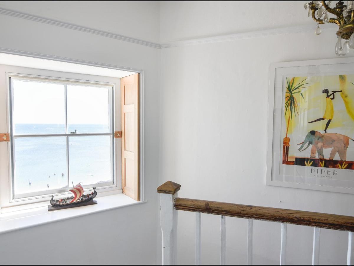 Bell Cliff House * Lyme Regis