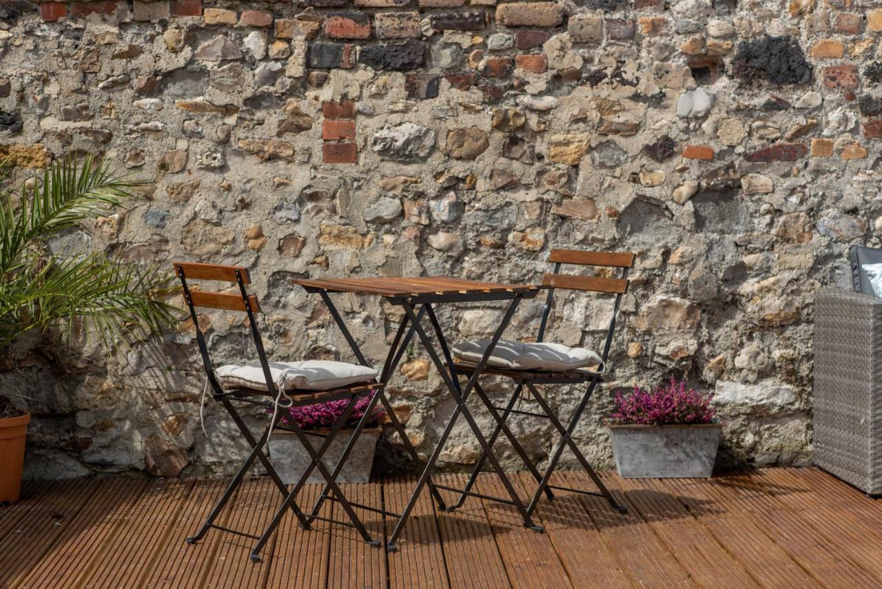 Seashells, Close To Seafront, Large Private Garden *