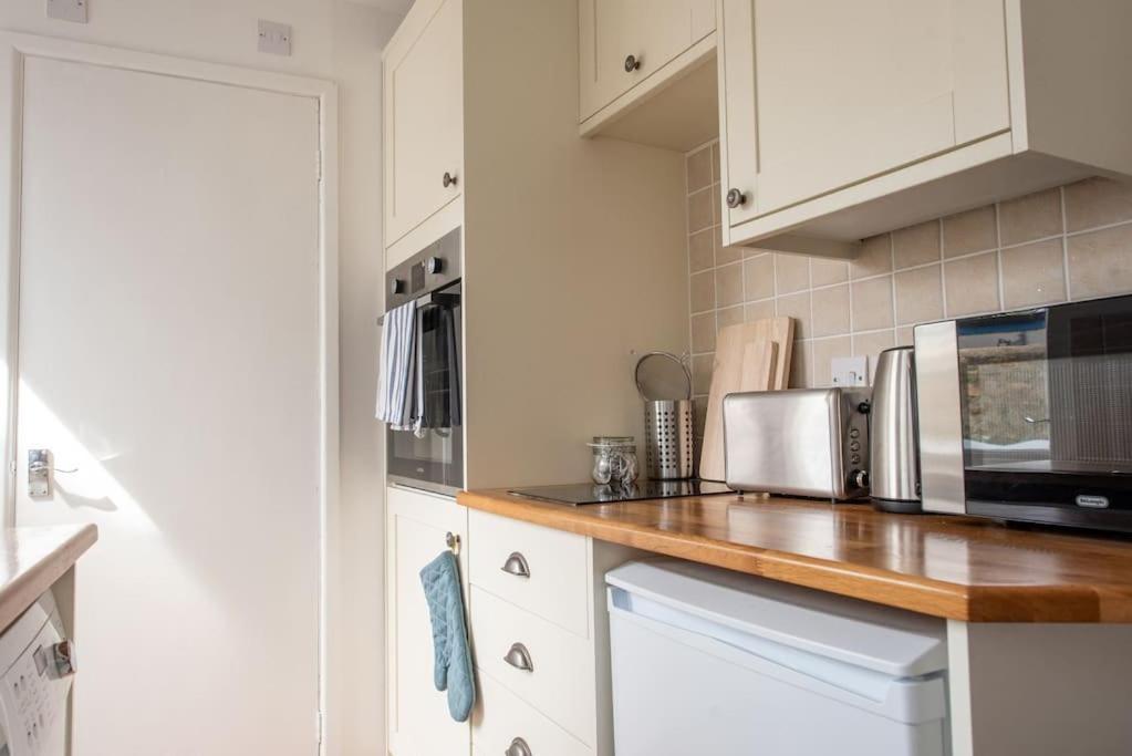 Seashells, Close To Seafront, Large Private Garden Lyme Regis
