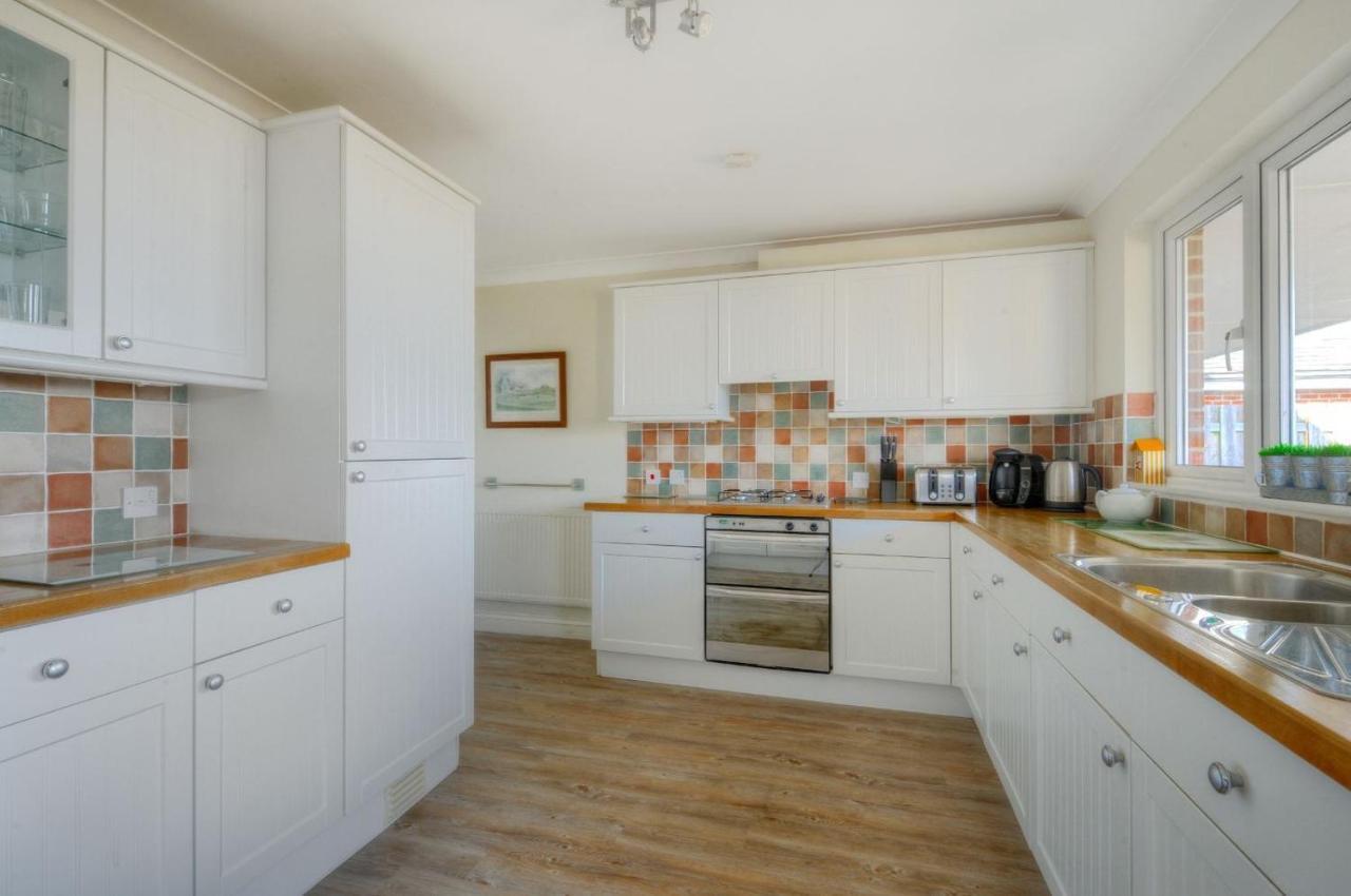 Holiday home 4 Coram Court *