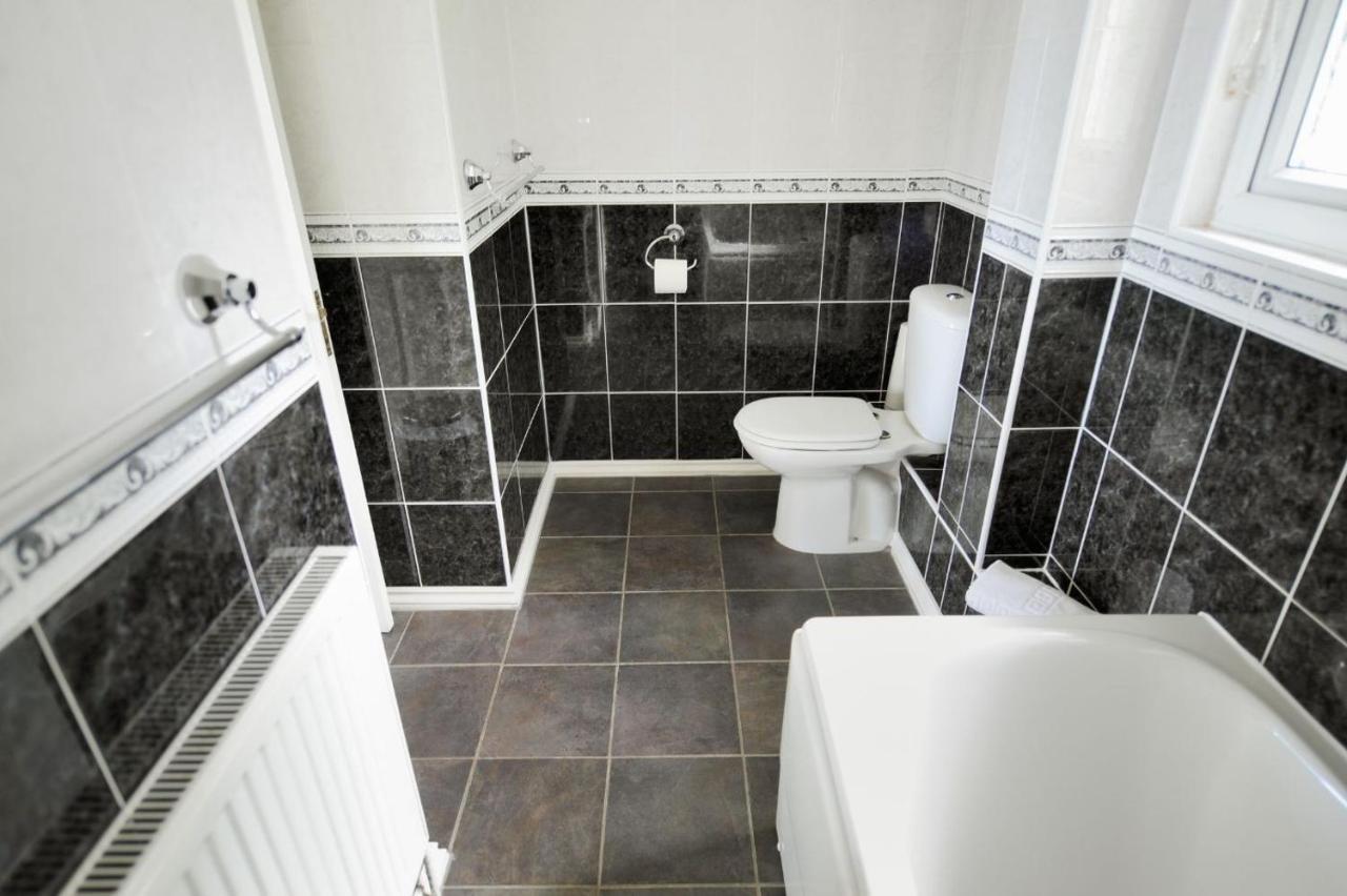 4 Coram Court Holiday home