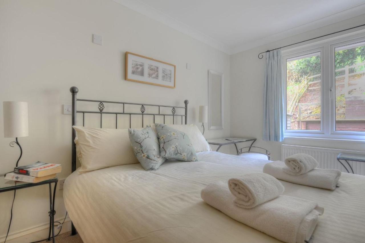 4 Coram Court Lyme Regis
