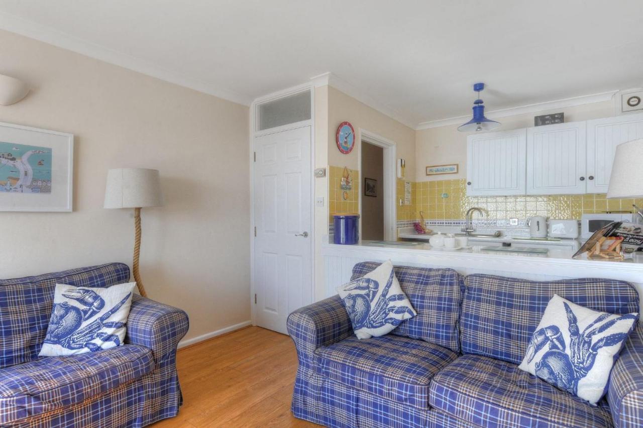 6 Bay View Court Apartment Lyme Regis