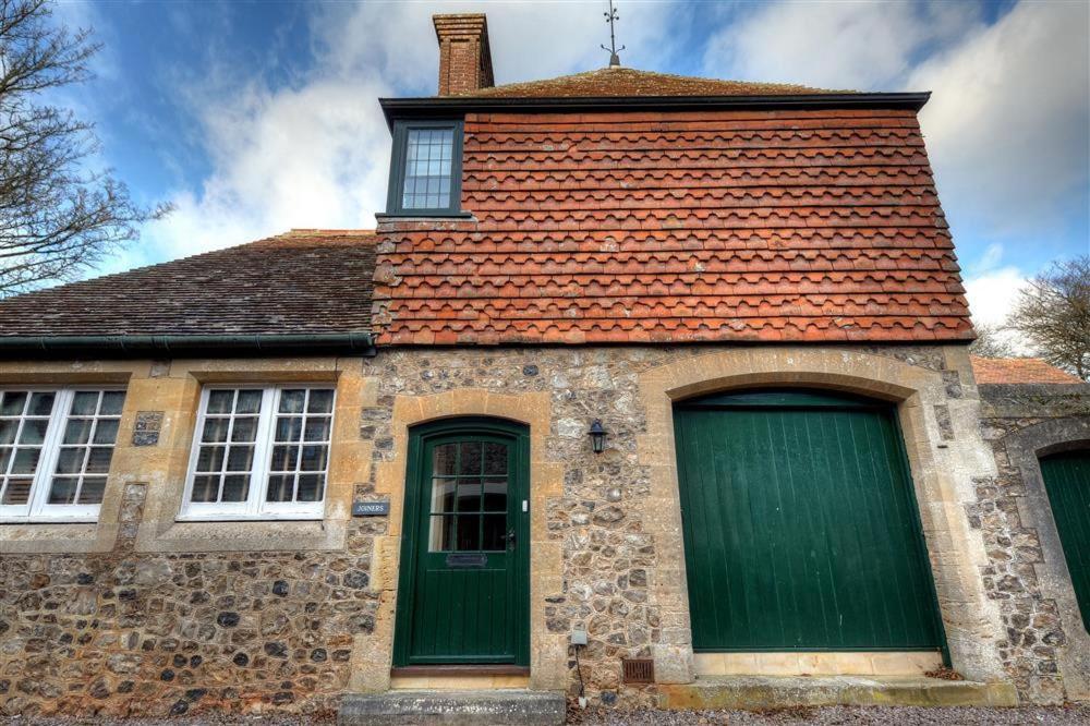 Joiners * Lyme Regis