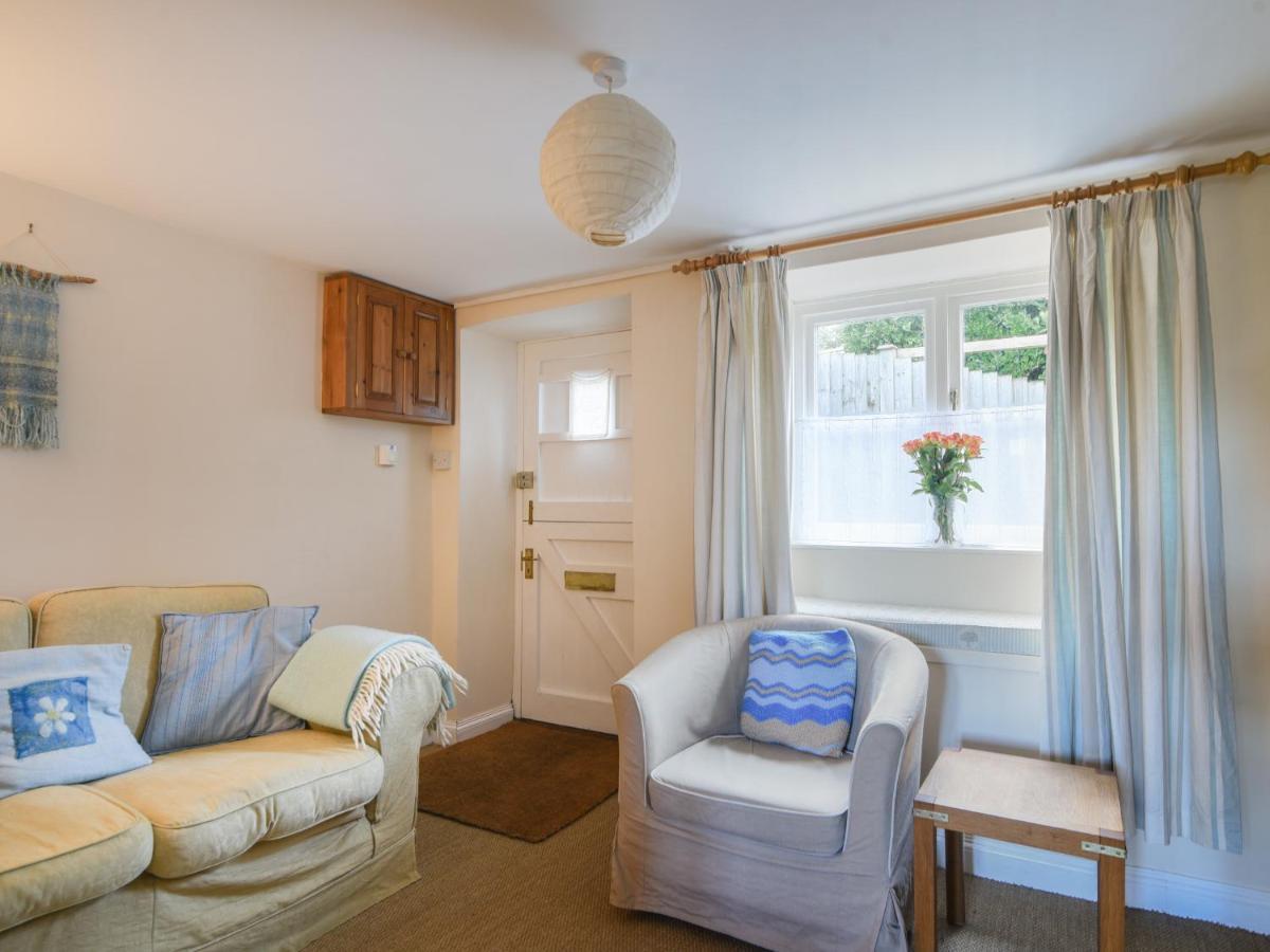 30 Sherborne Lane *
