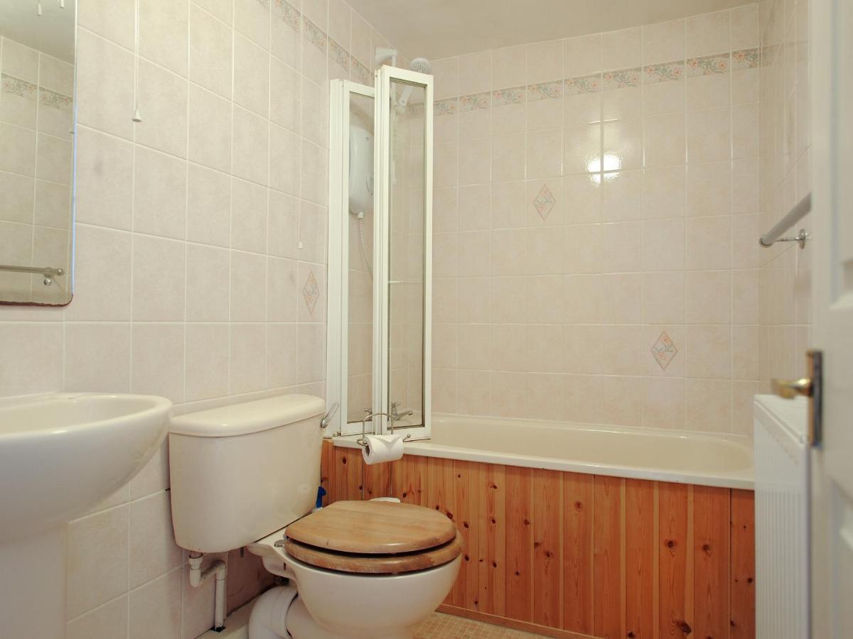 30 Sherborne Lane *