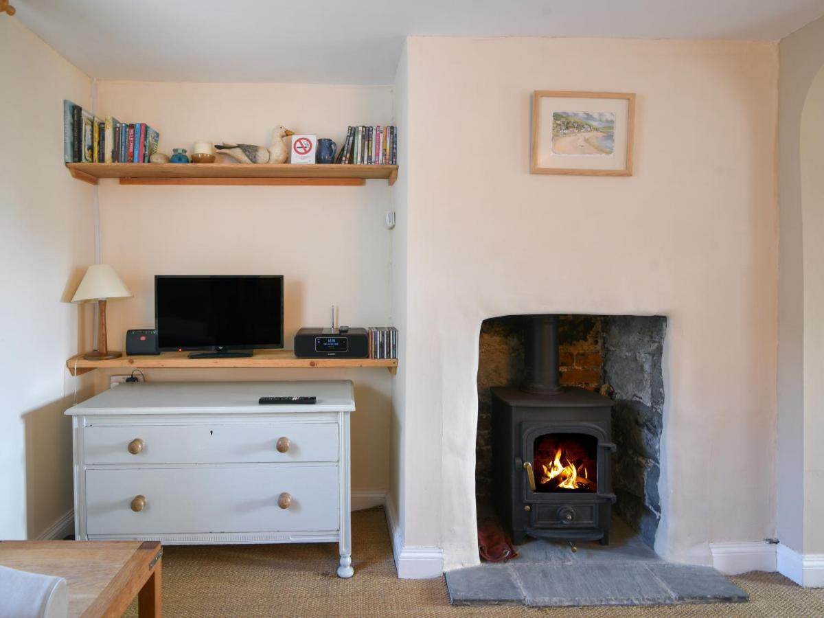30 Sherborne Lane *
