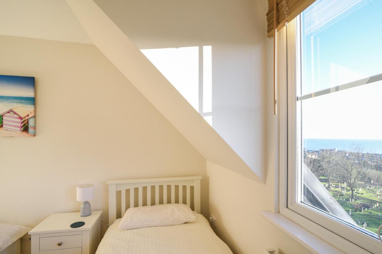 Admirals View * Lyme Regis