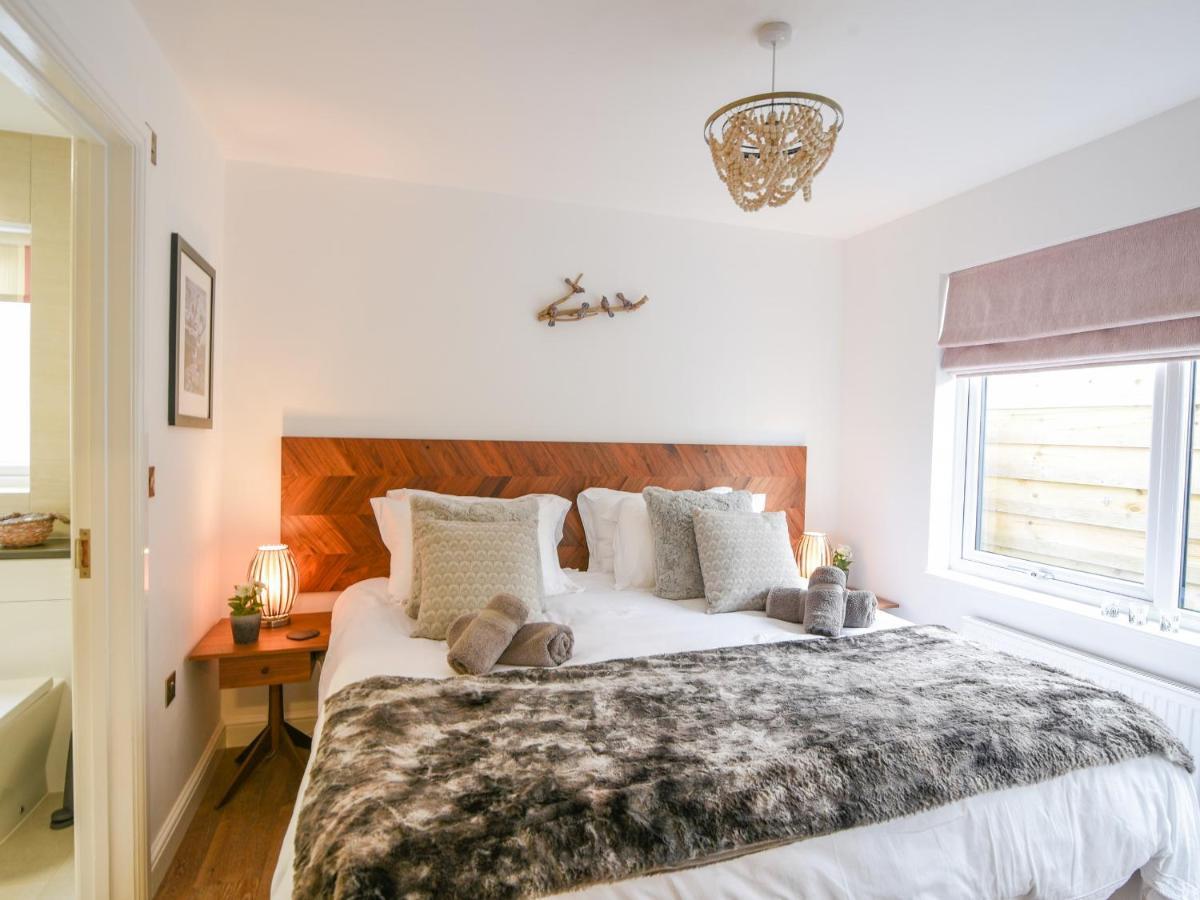 Blue Neptune Holiday home Lyme Regis