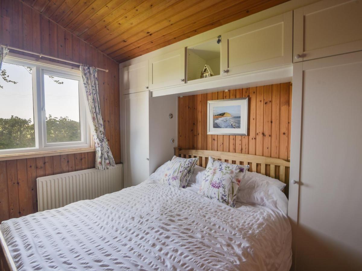 Oakwood 1 Pinewood Retreat Holiday home