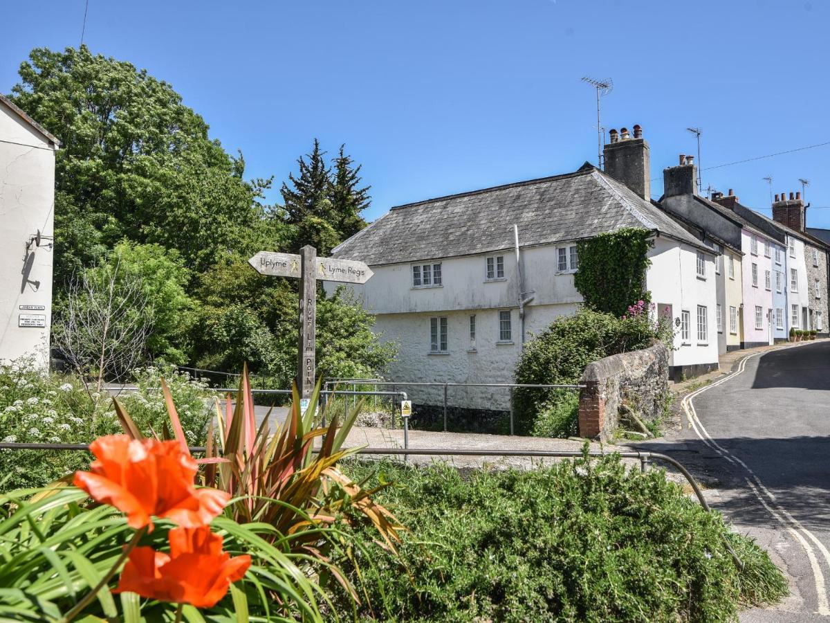 21 Mill Lyme Regis