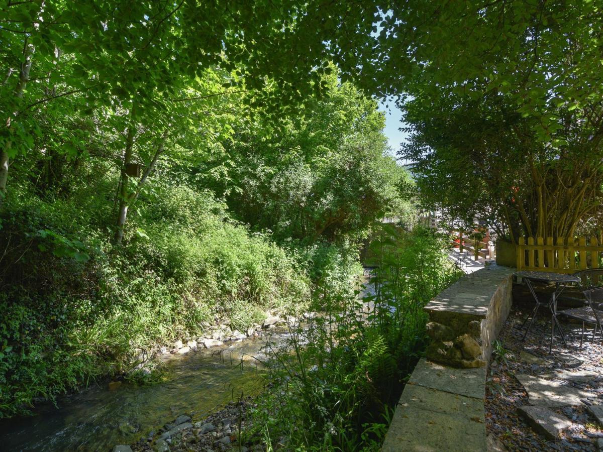 21 Mill * Lyme Regis