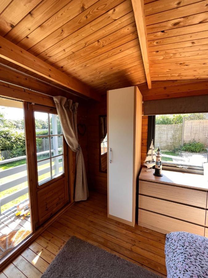 Morlais Log Chalet *
