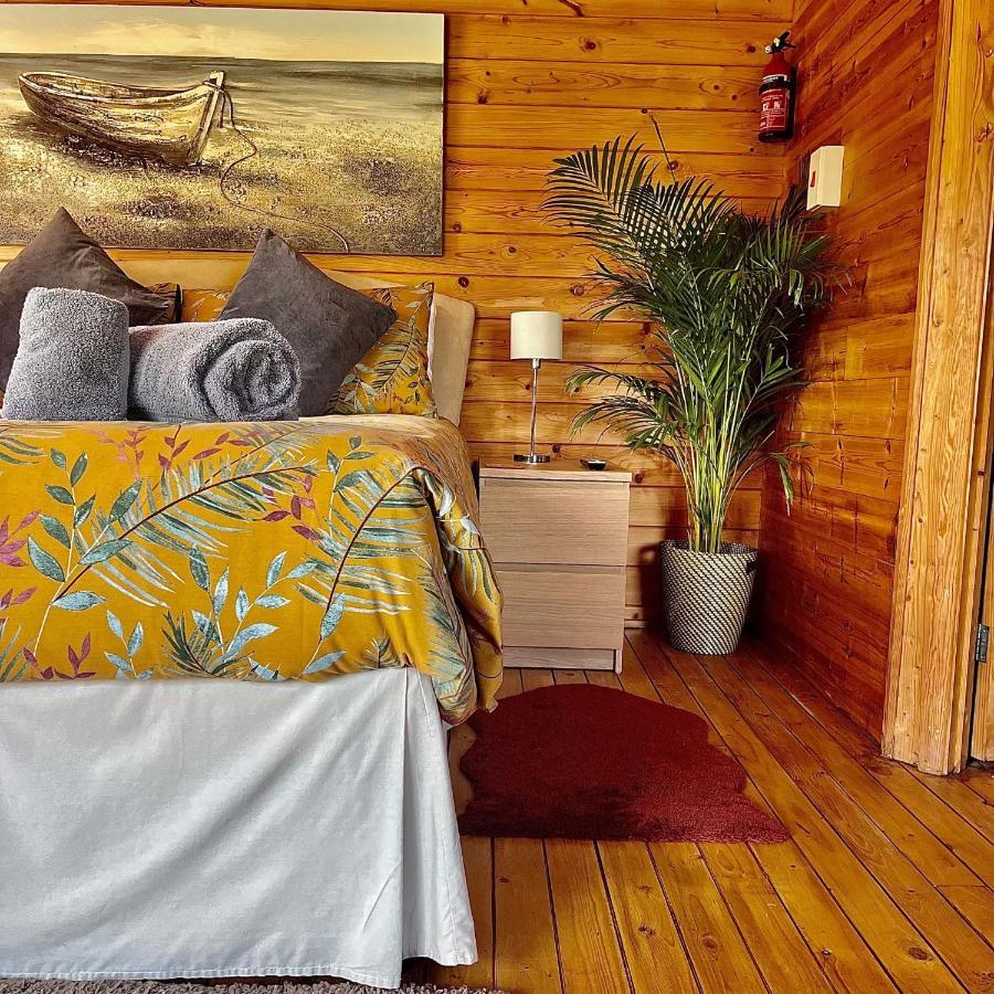 Chalet Morlais Log *