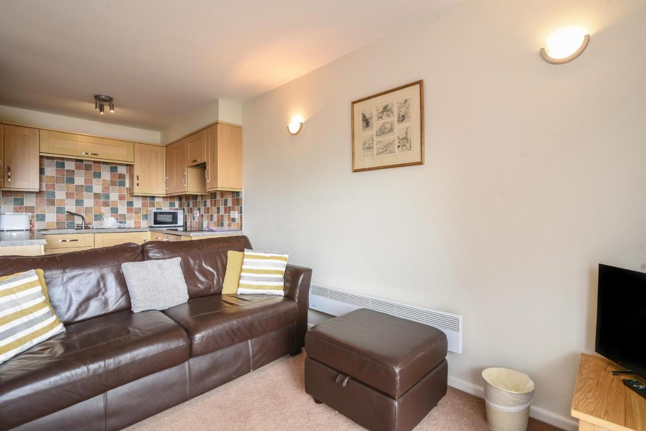 3 Bay View Court * Lyme Regis