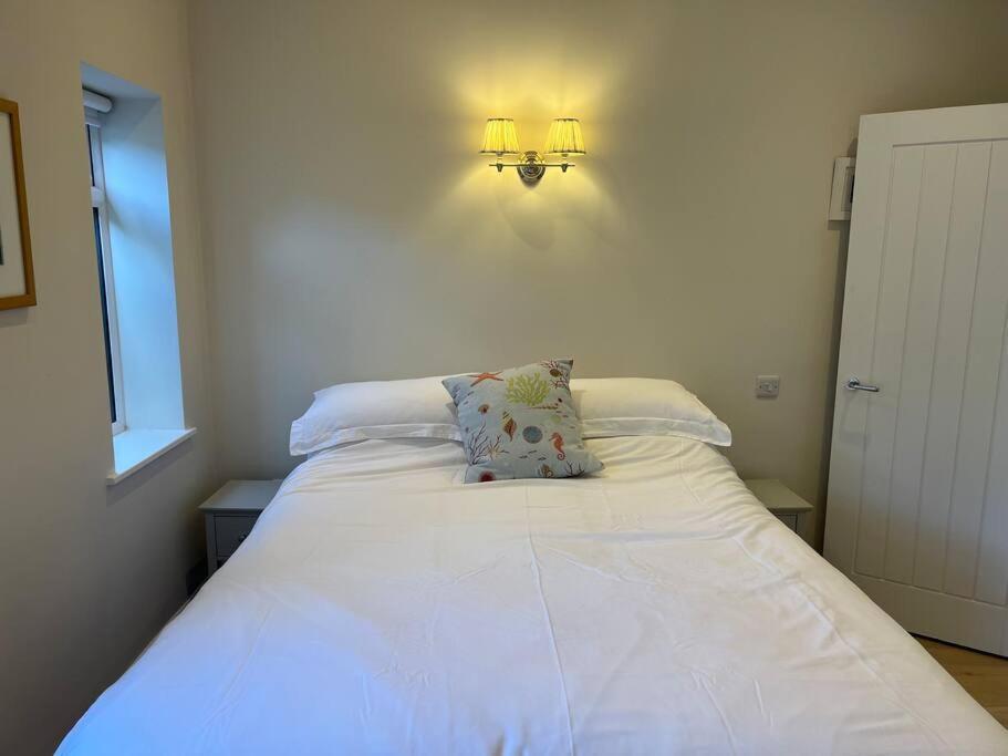 Faraway - Luxury Holiday - *