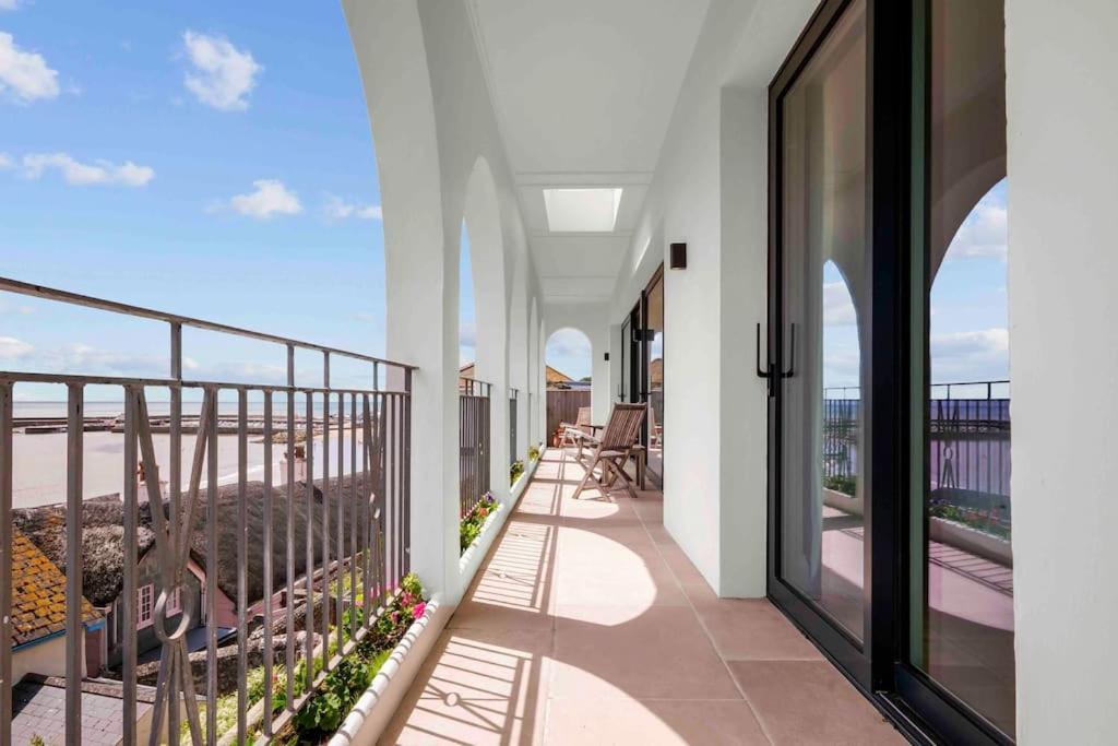Faraway - Luxury Holiday - Villa