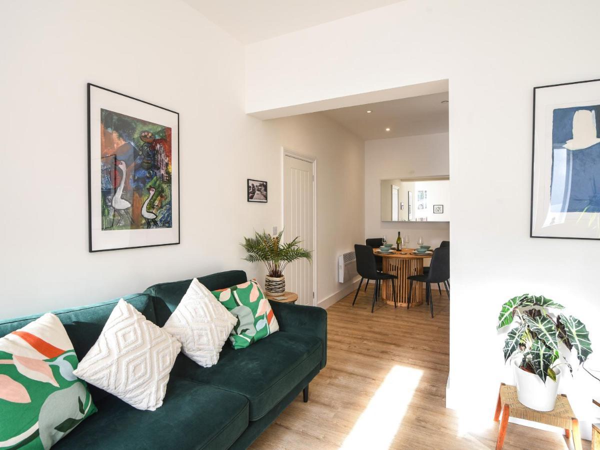 Seaward Apartment