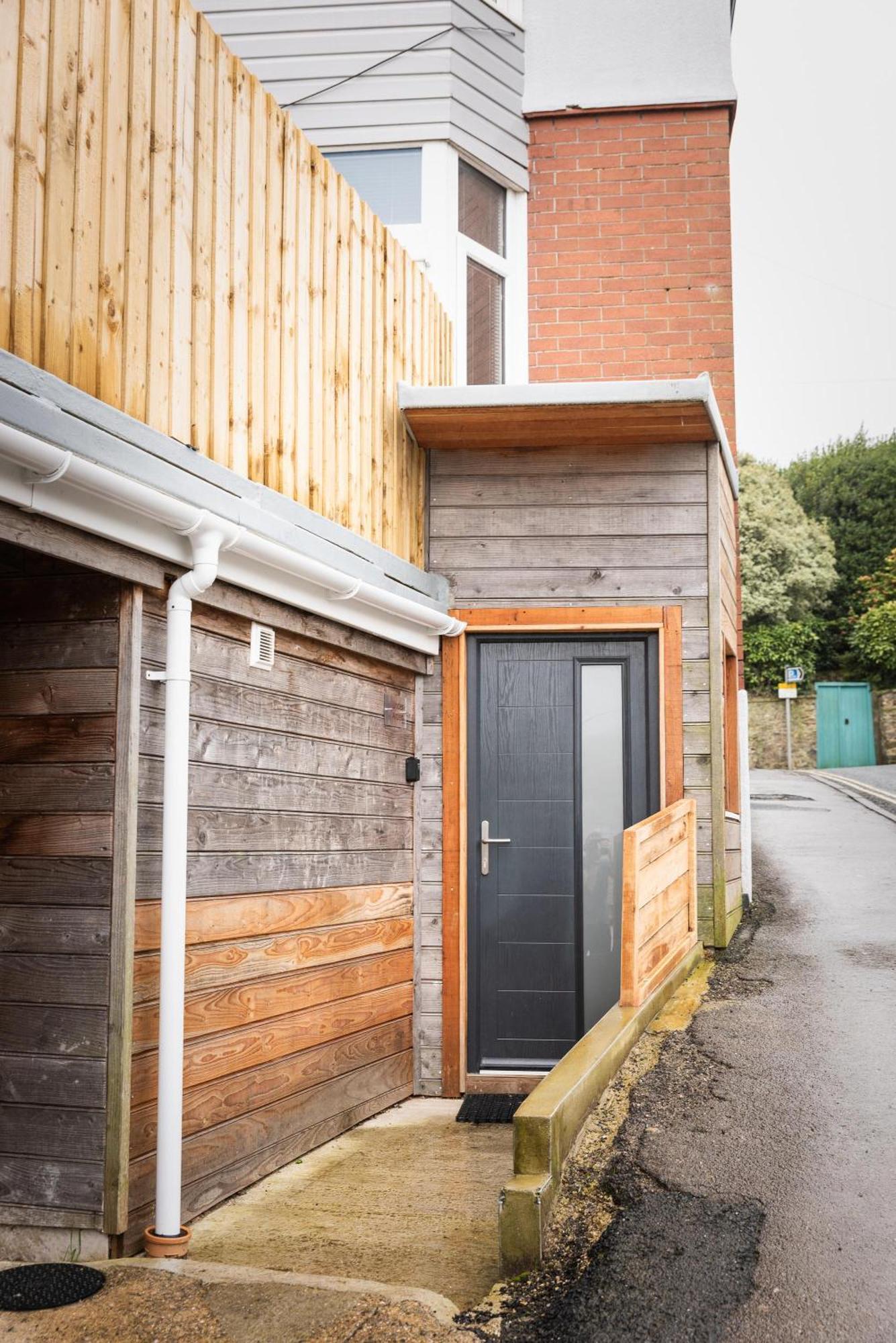 Gorgeous Boutique Flat Sleeps 2 In Holiday home *