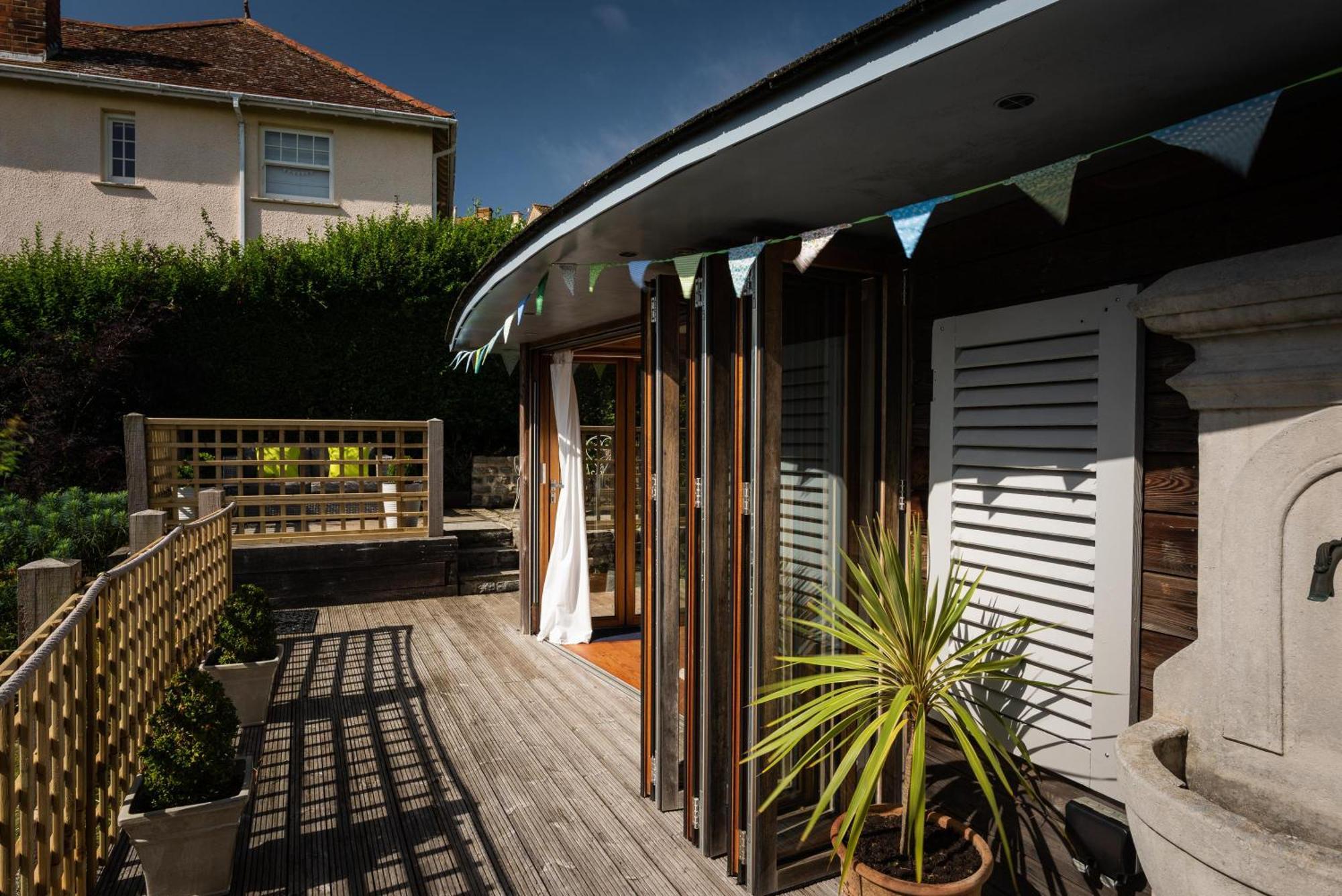 The Chandlery Shack, Cosy Sleeps 2 Lyme Regis