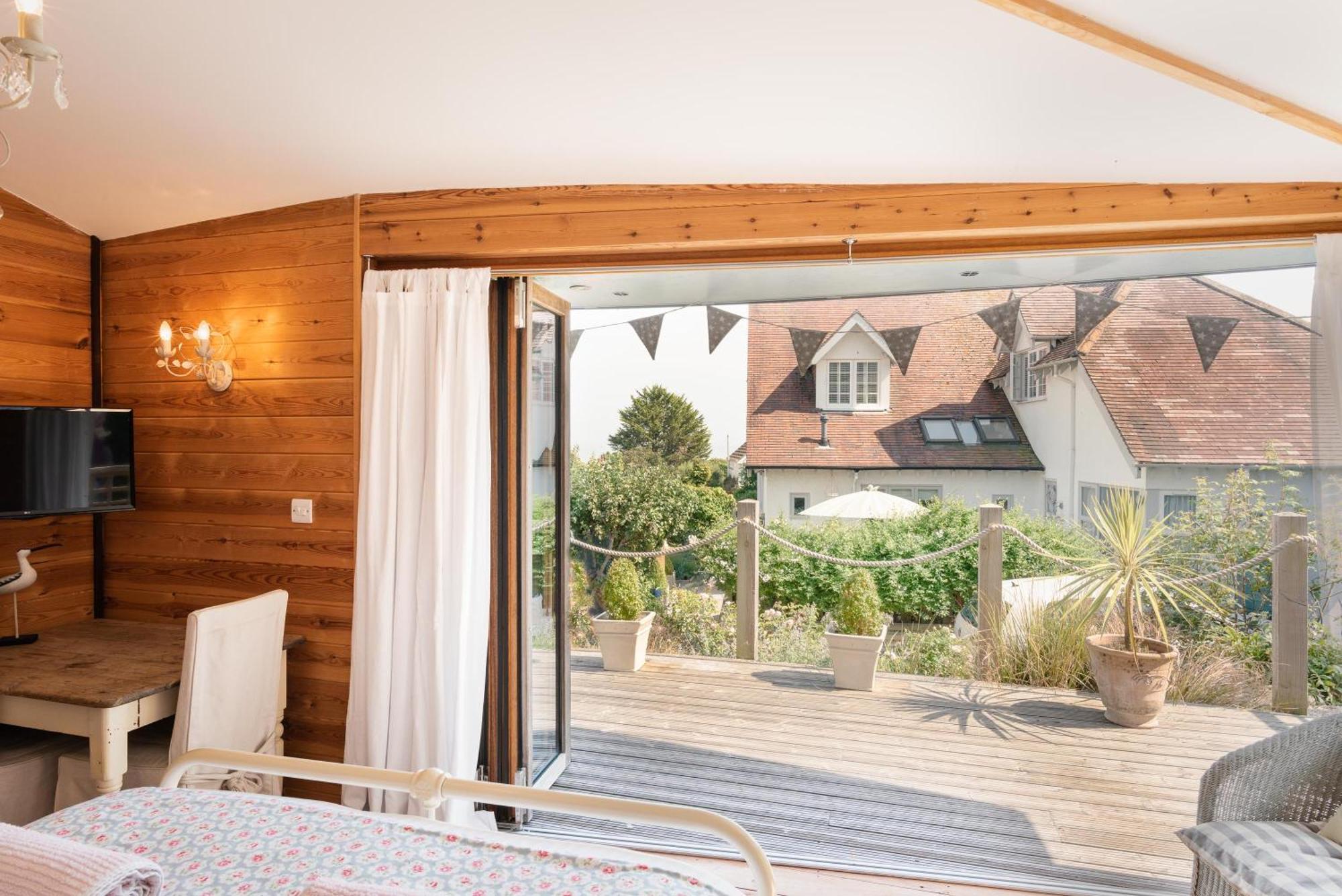 The Chandlery Shack, Cosy Sleeps 2 Holiday home *
