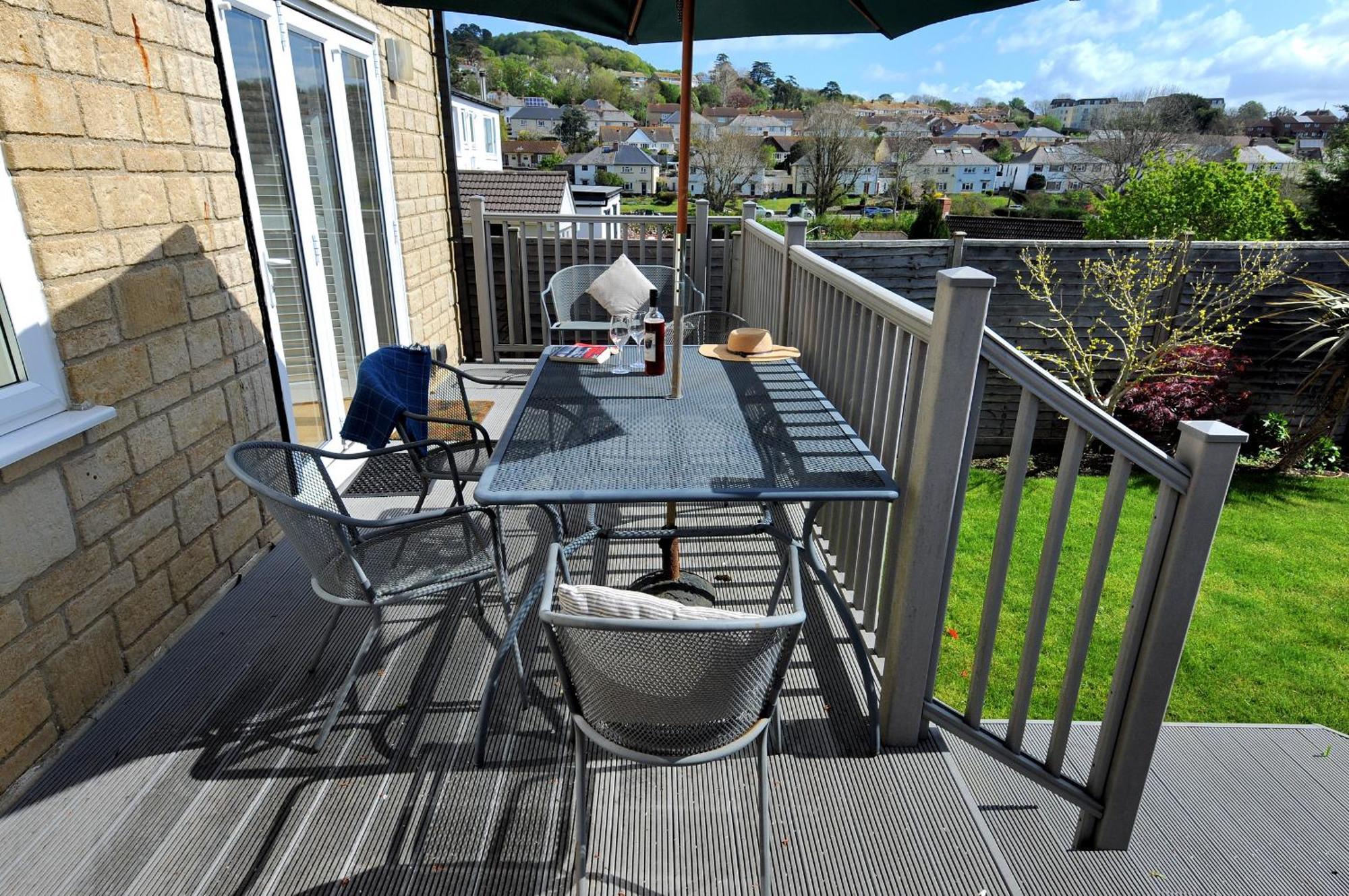 2 Studley Gardens Lyme Regis