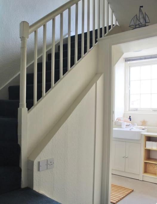 Holiday home With Seafront Hut, Lyme Regis, Dorset *