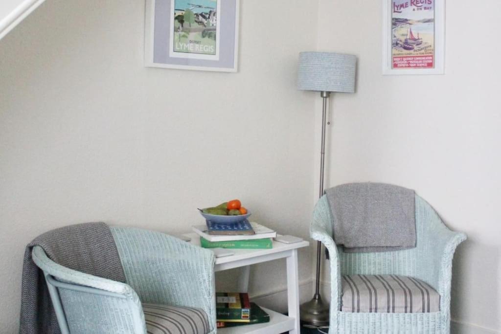 Holiday home With Seafront Hut, Lyme Regis, Dorset Lyme Regis
