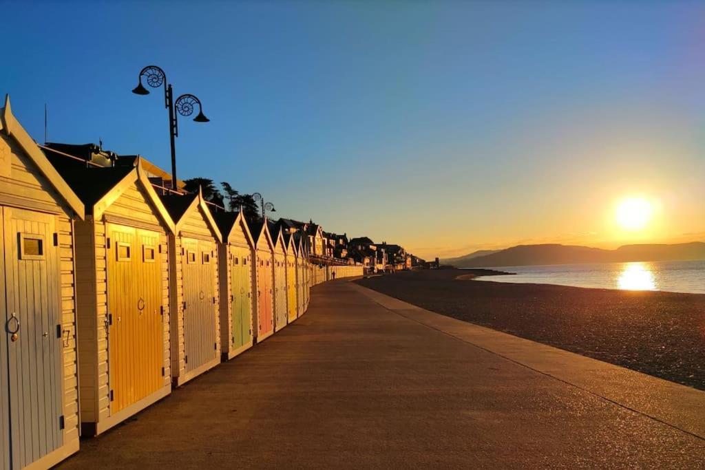 Holiday home Seabreeze Retreat With Parking And A Large Garden Lyme Regis
