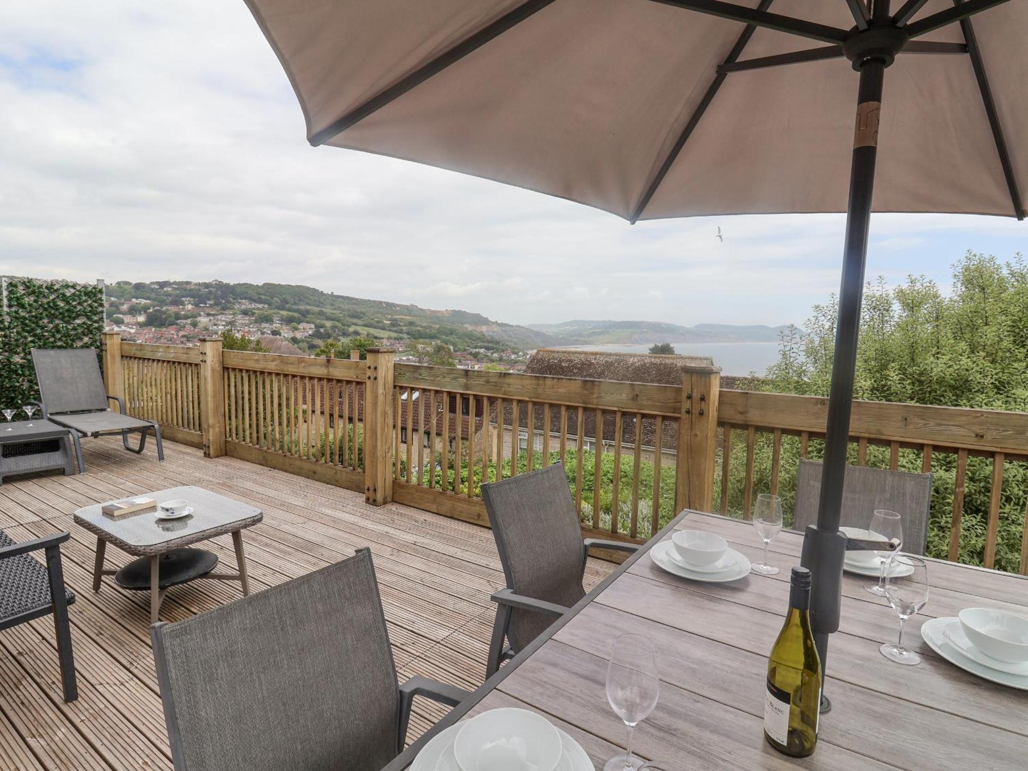 7 Coram Court Lyme Regis