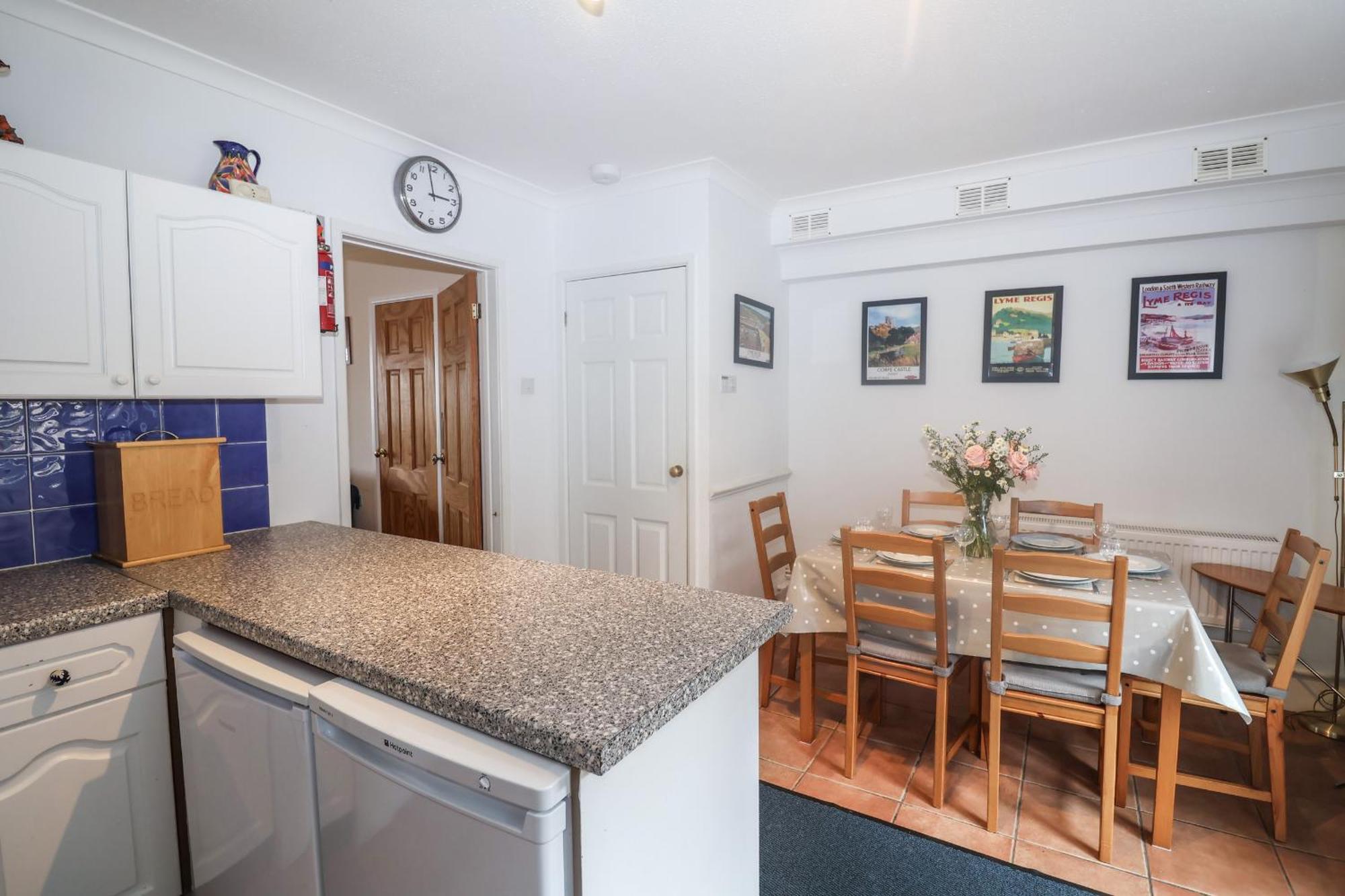 2 Kersbrook Gardens Holiday home Lyme Regis