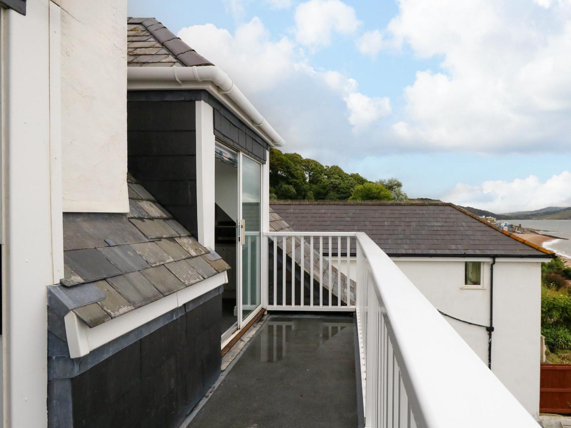 Apartment 3 Harbour Heights