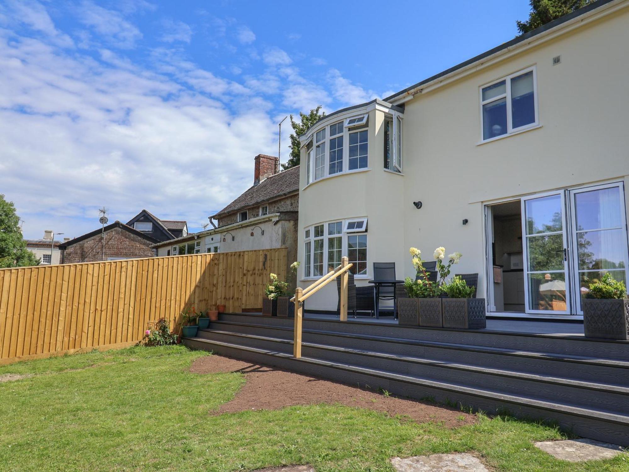 Myrtle Holiday home Lyme Regis