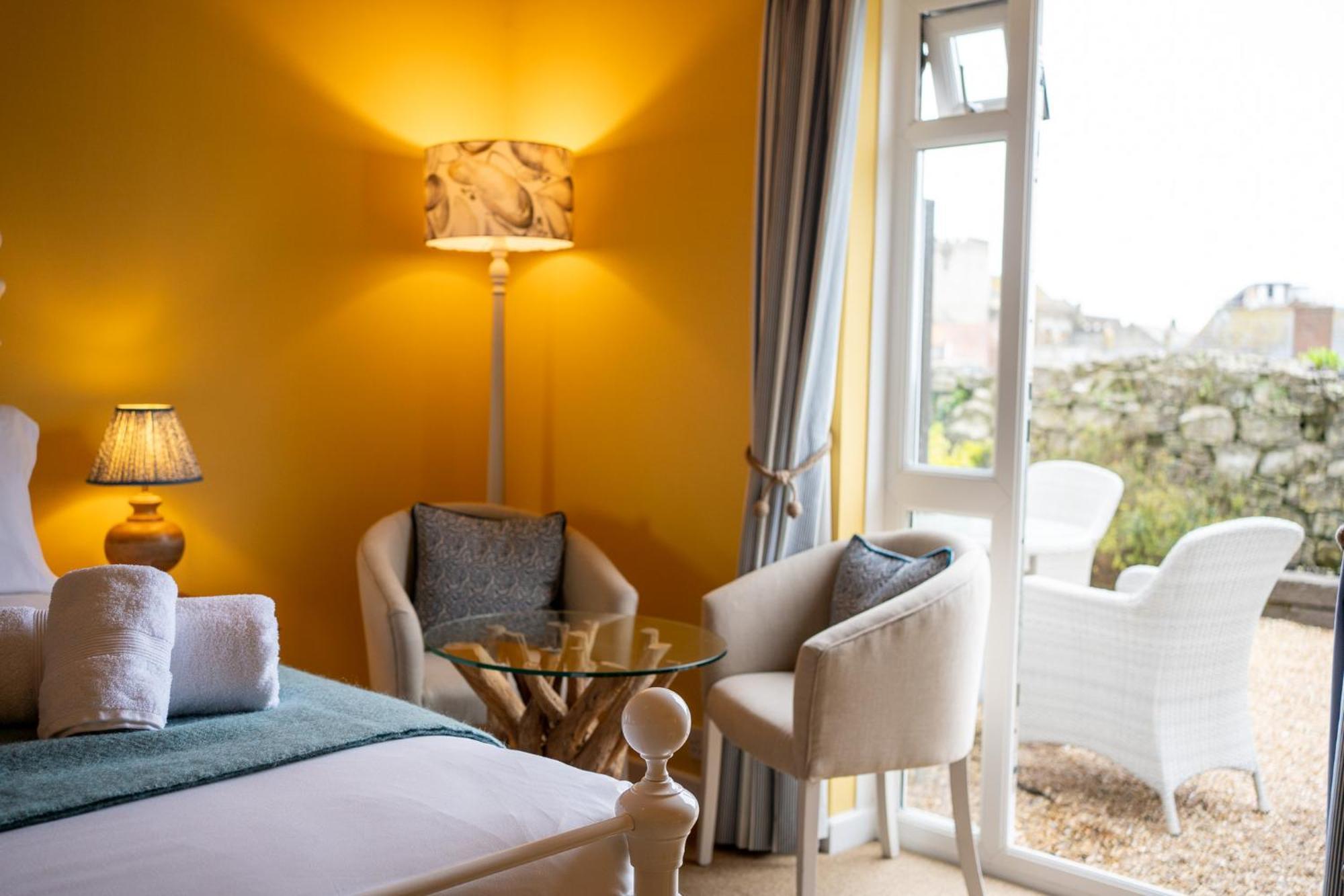 The Royal Lion 3* Lyme Regis
