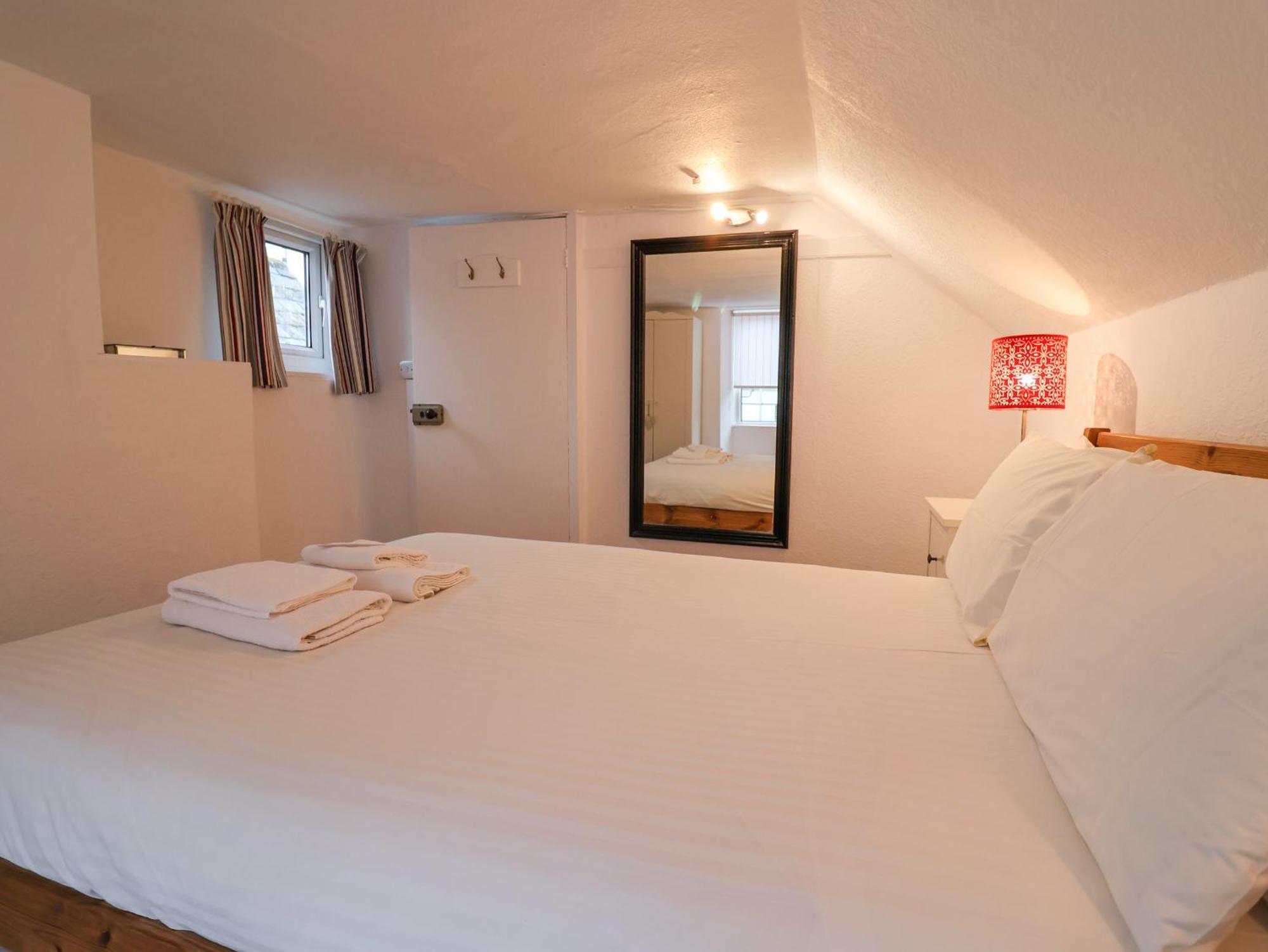 Rona Holiday home Lyme Regis