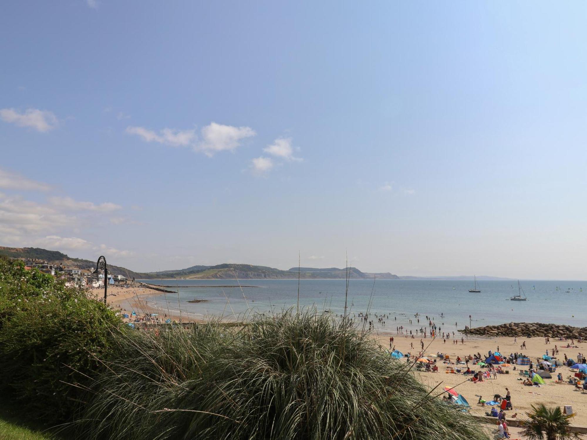 3 Harbour Heights * Lyme Regis