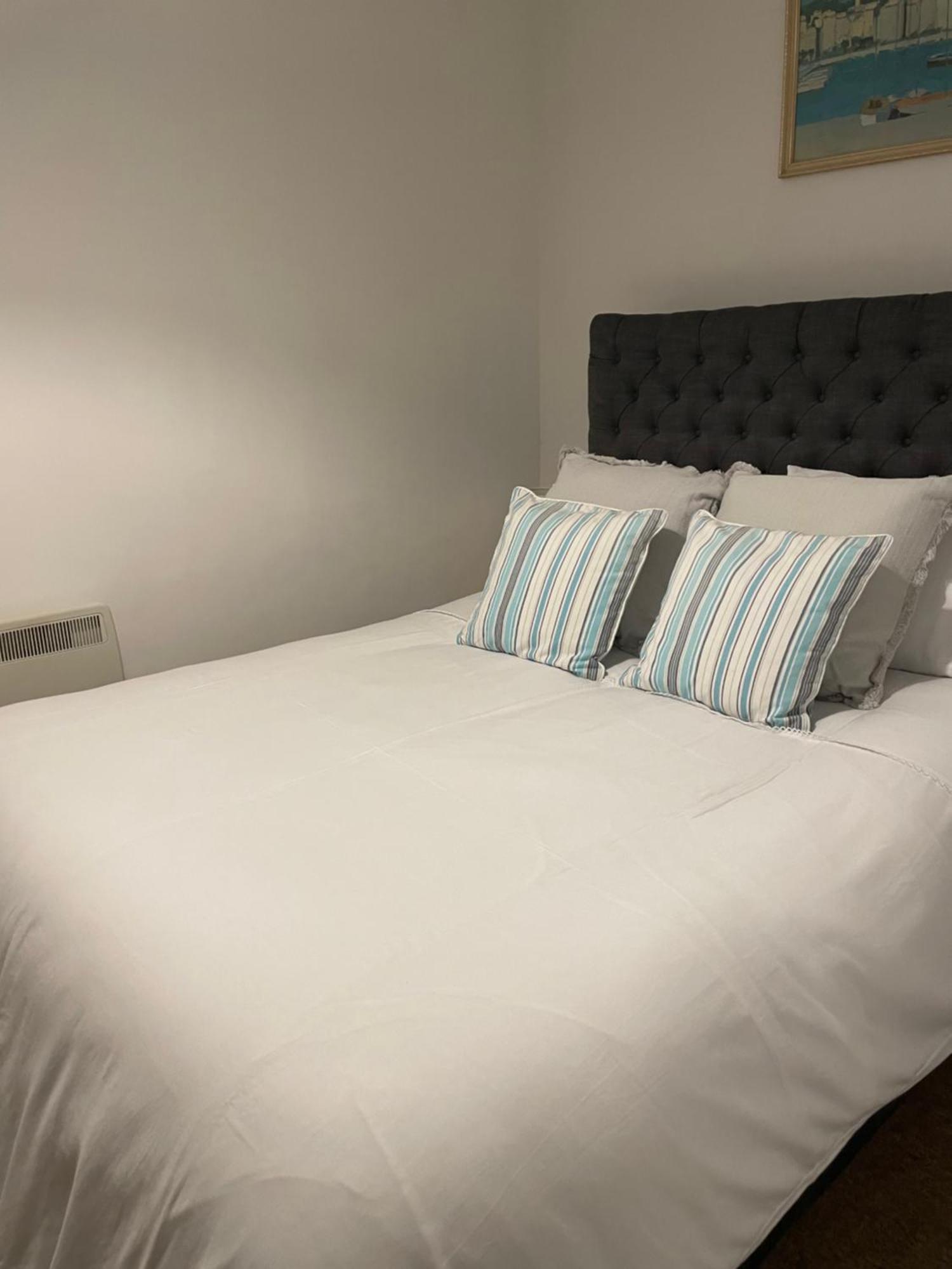 Cute 1 Bed 2 Mins From The Sea - Sleeps 4, Flat 8 The Gables, Church Street, Lyme Regis