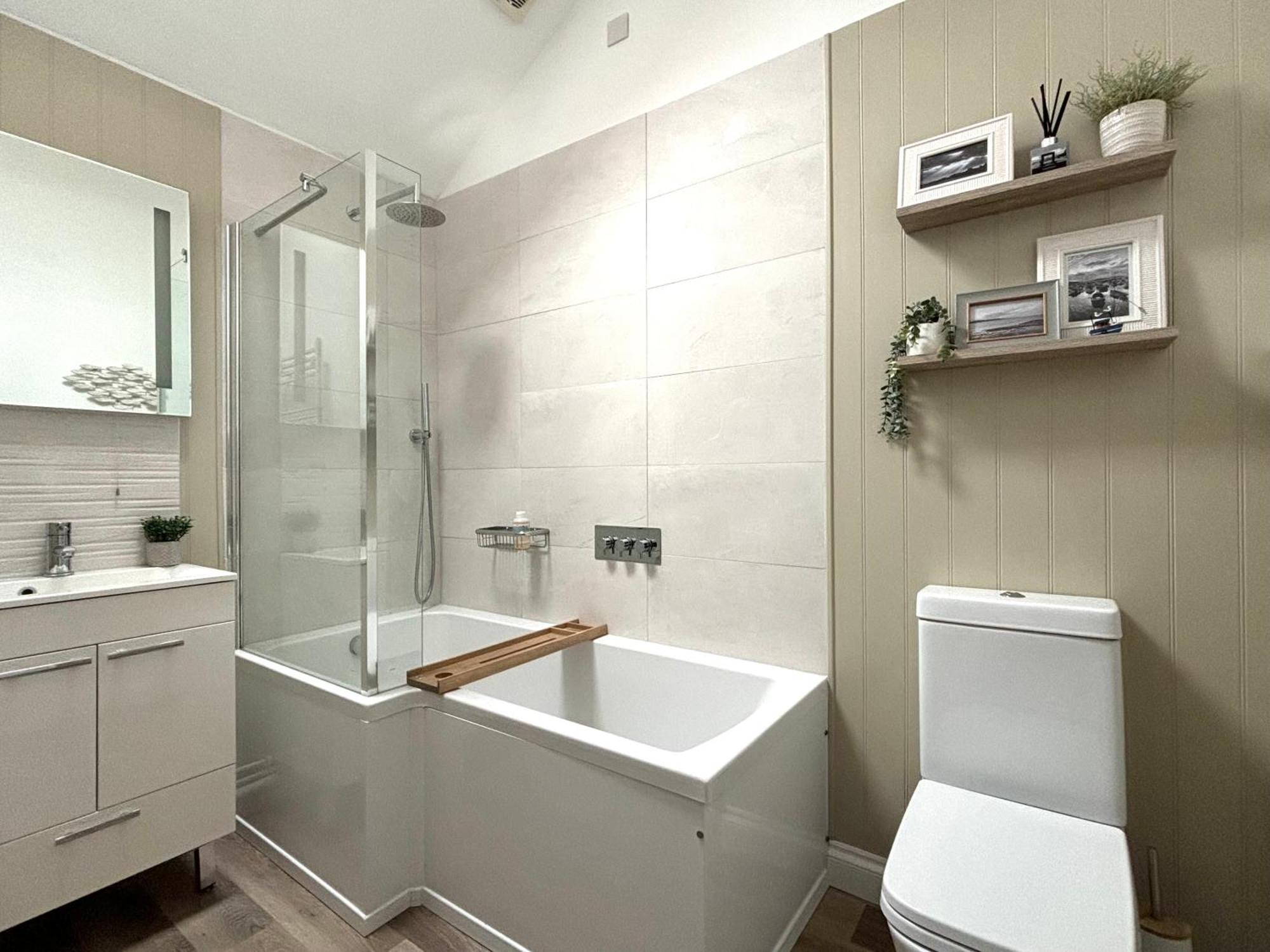 11 The Gables Apartment Lyme Regis