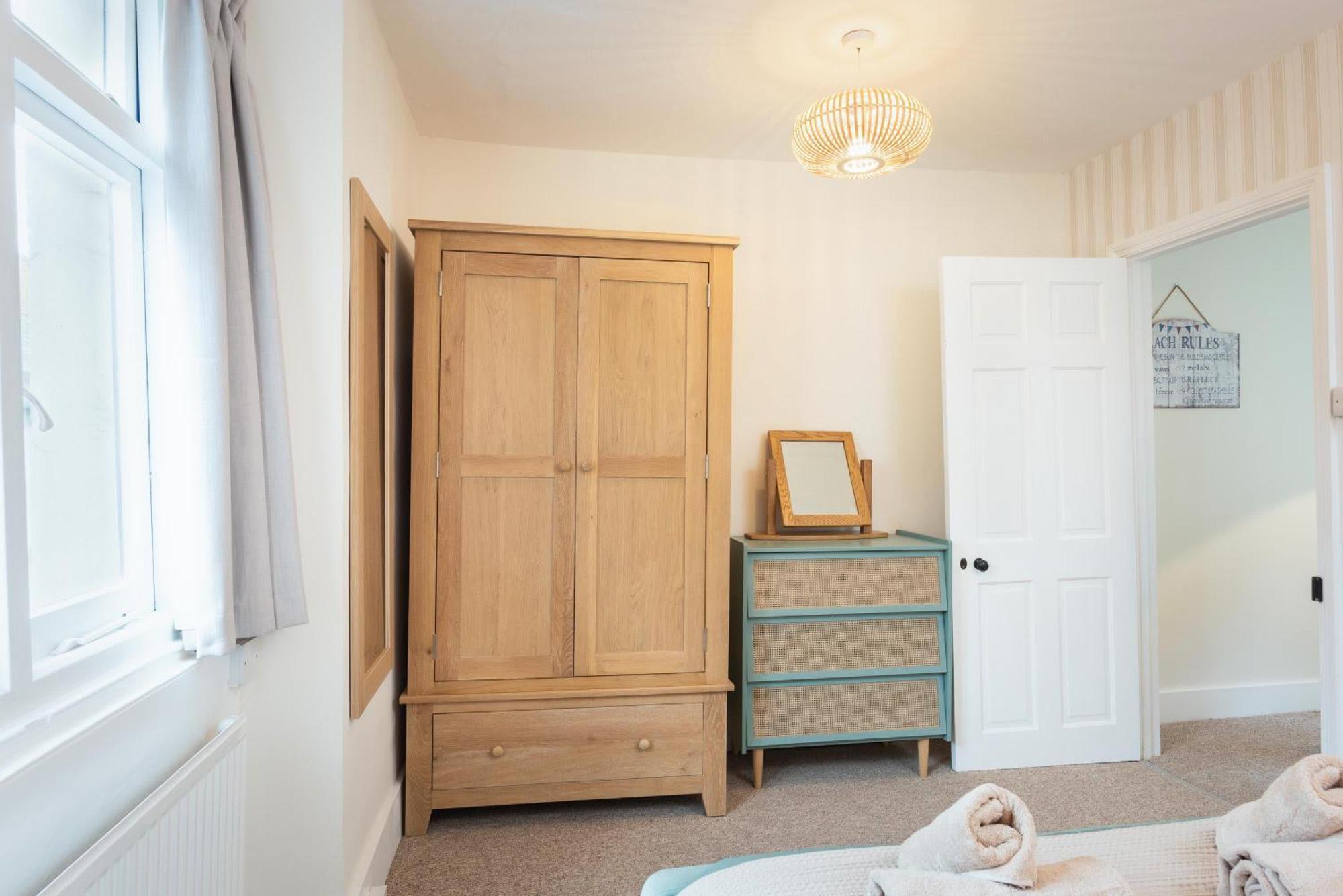 Holiday home Host & - Coombe