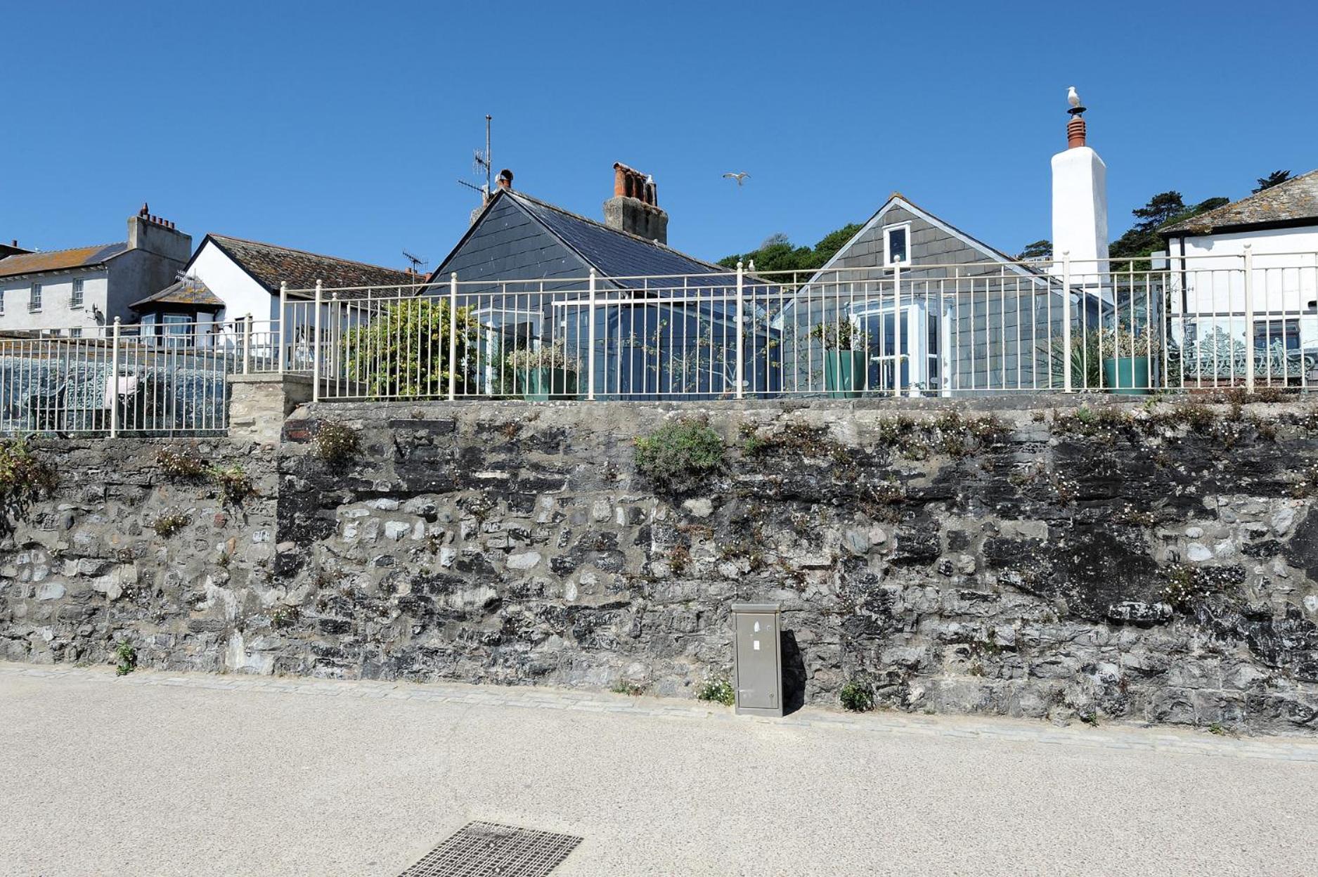Captains House * Lyme Regis