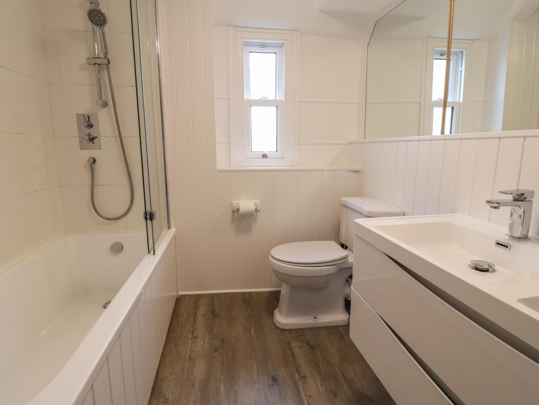 Captains House * Lyme Regis