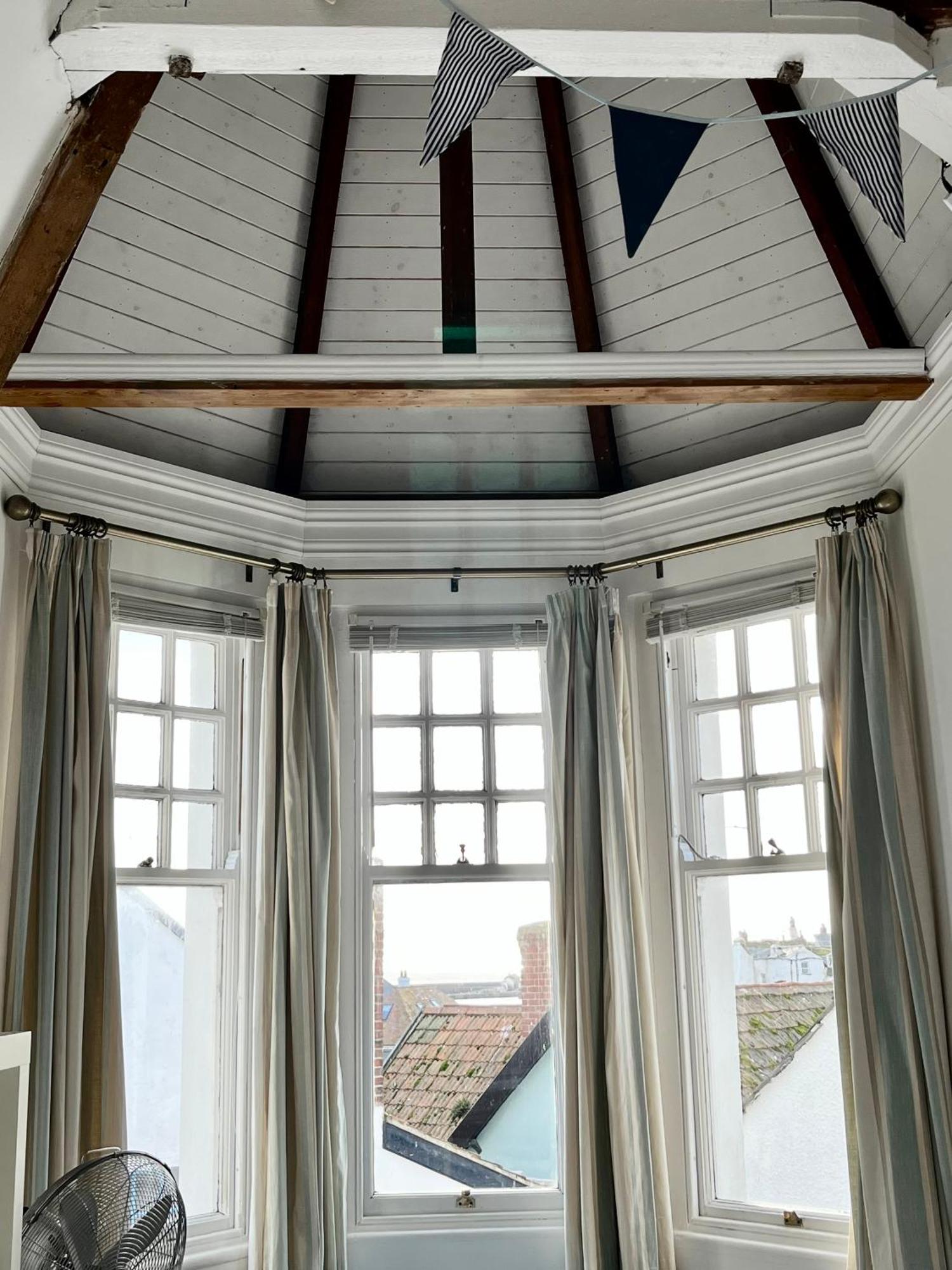 Renovated Period Seaside Flat