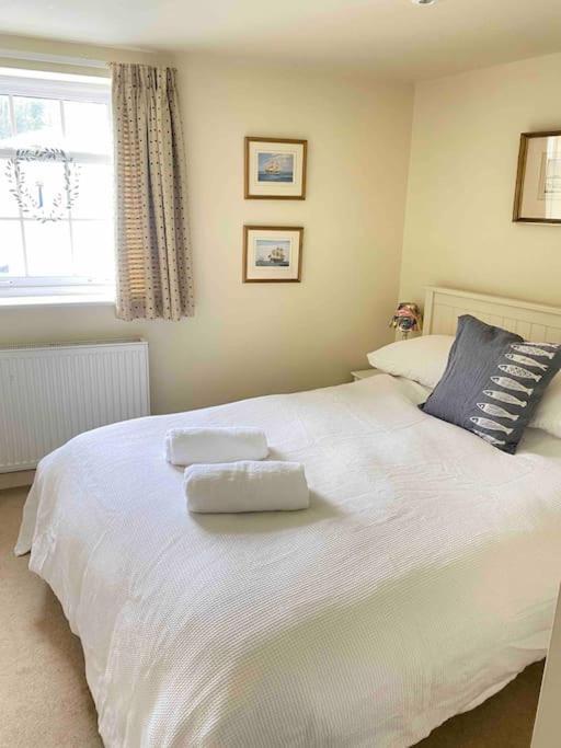 Holiday home High End In Amazing Location. Only 1 Minute From The Sea! Beautifully Decorated 3 Level Home. 5* Reviews