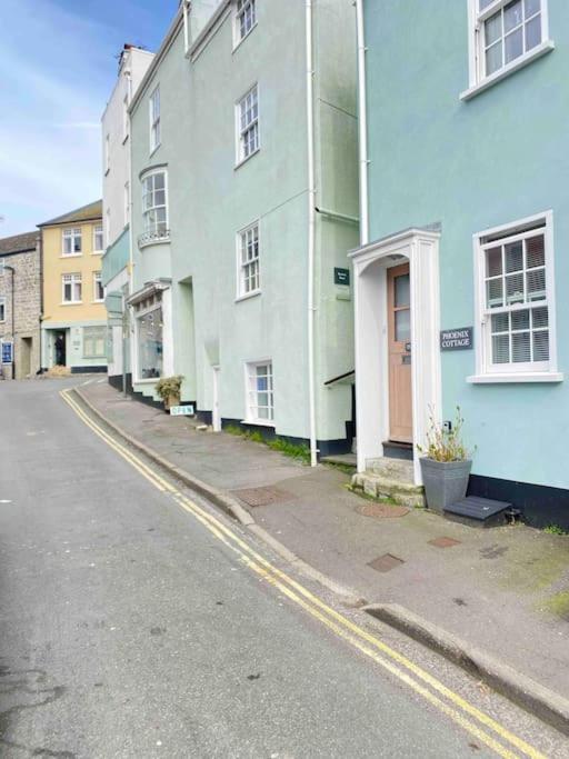 Holiday home High End In Amazing Location. Only 1 Minute From The Sea! Beautifully Decorated 3 Level Home. 5* Reviews *