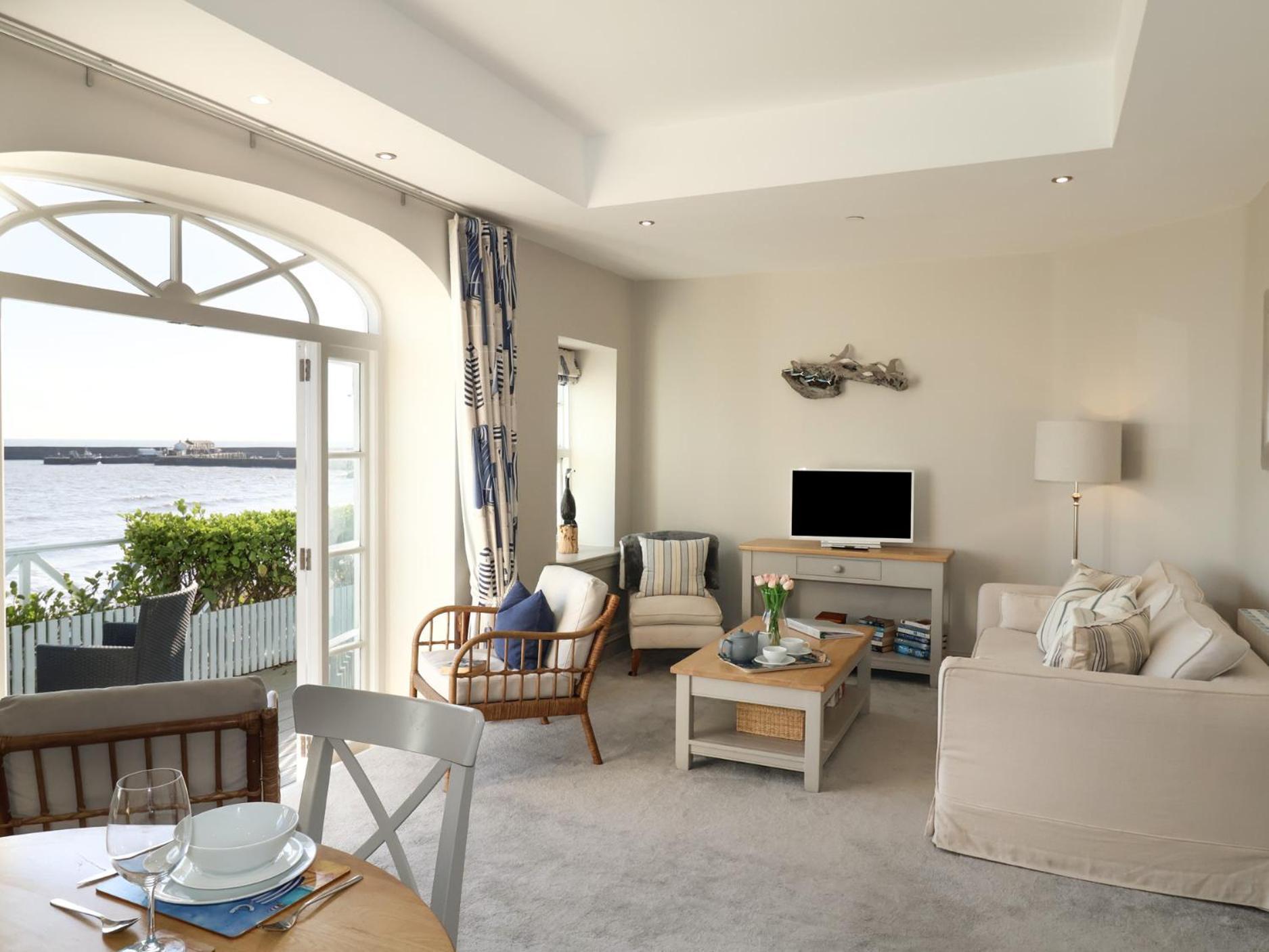 Apartment 1 Argyle House