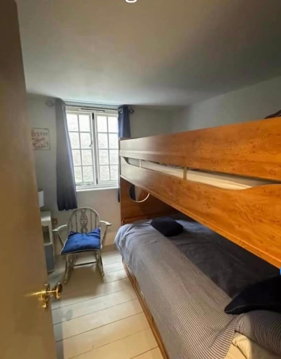 Casa de férias Little Monmouth 4 Bedroom Cottage, Old Town Lyme Regis, Dog Friendly And Parking Lyme Regis