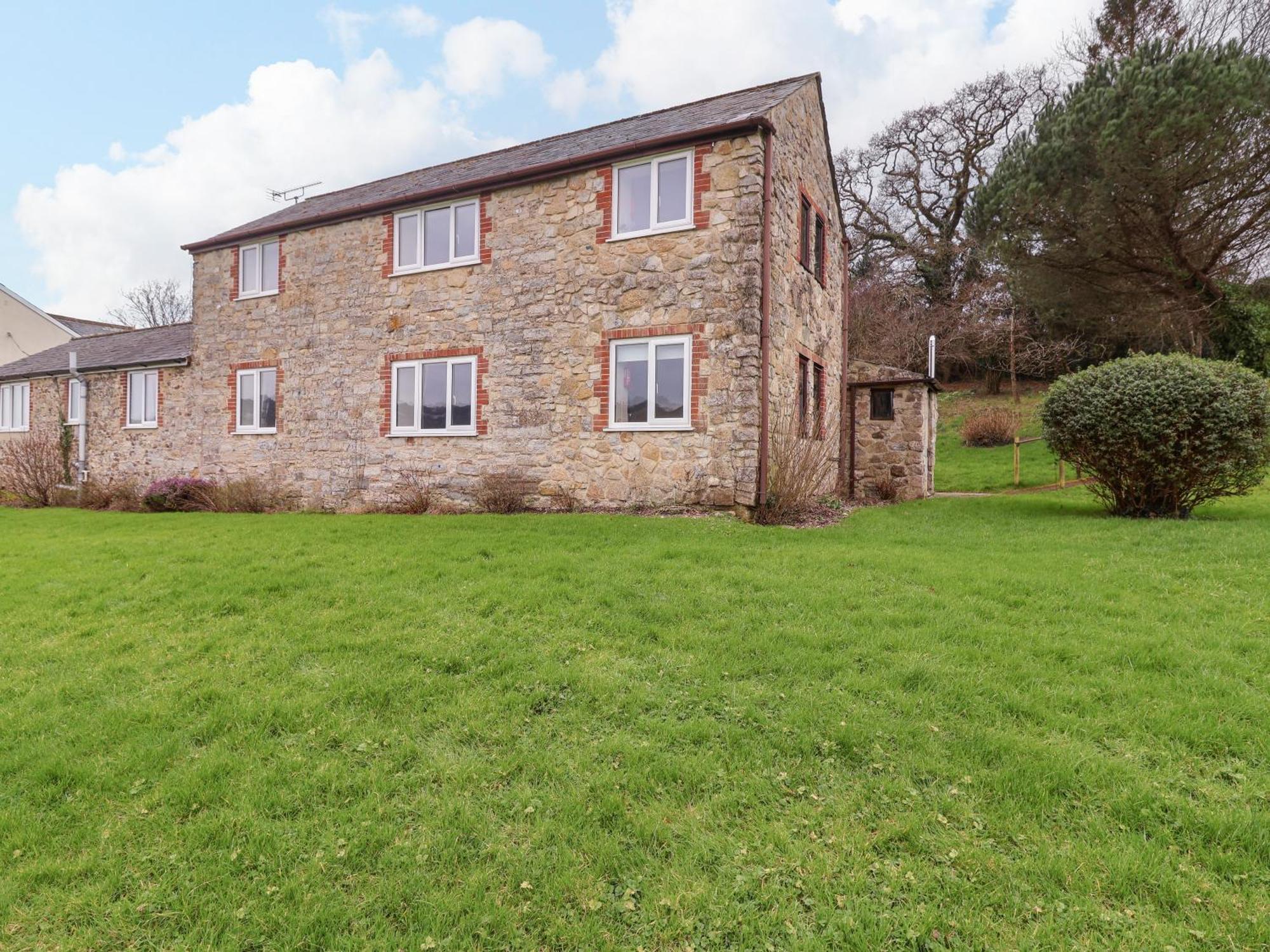 The Hayloft Apartment Lyme Regis